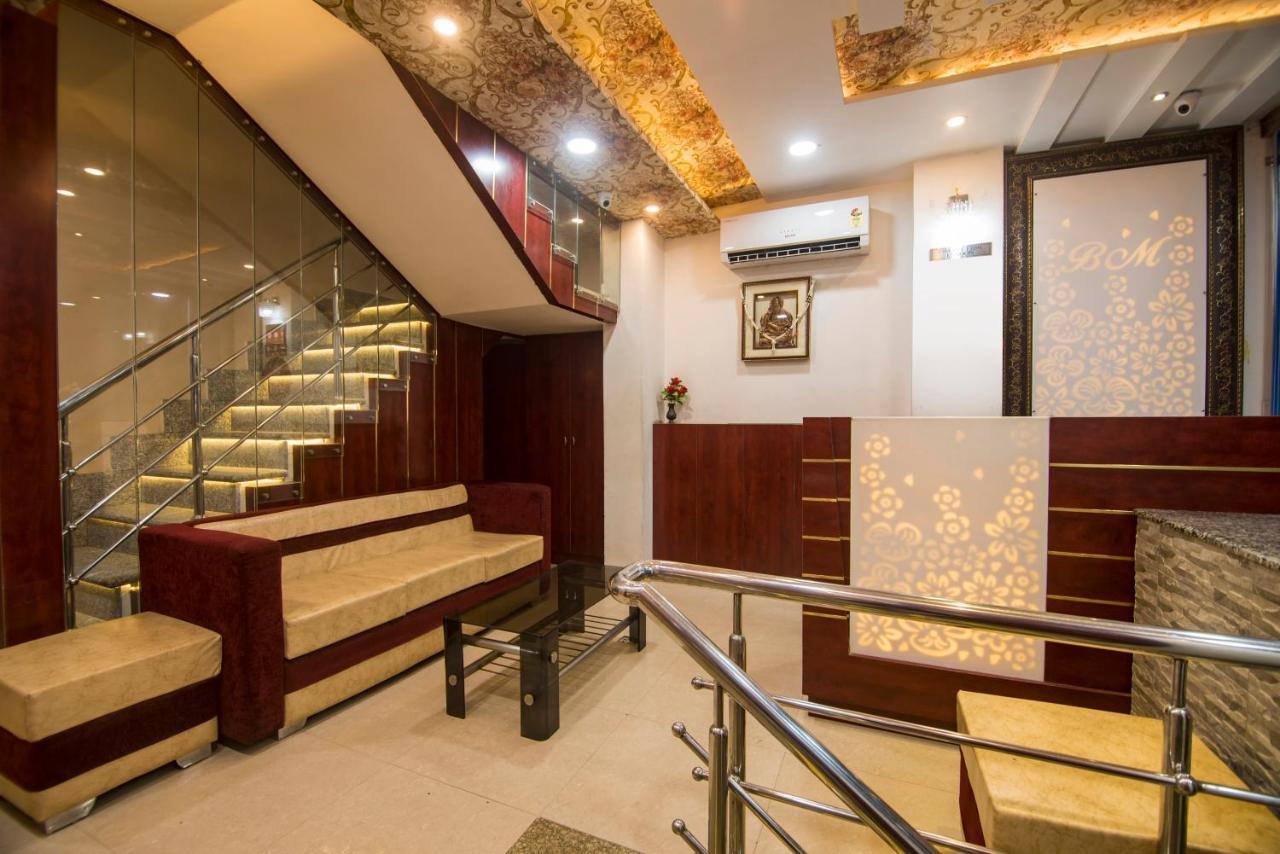 Hotel Bleue Mont Варанаси Экстерьер фото