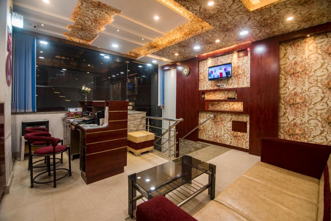 Hotel Bleue Mont Варанаси Экстерьер фото