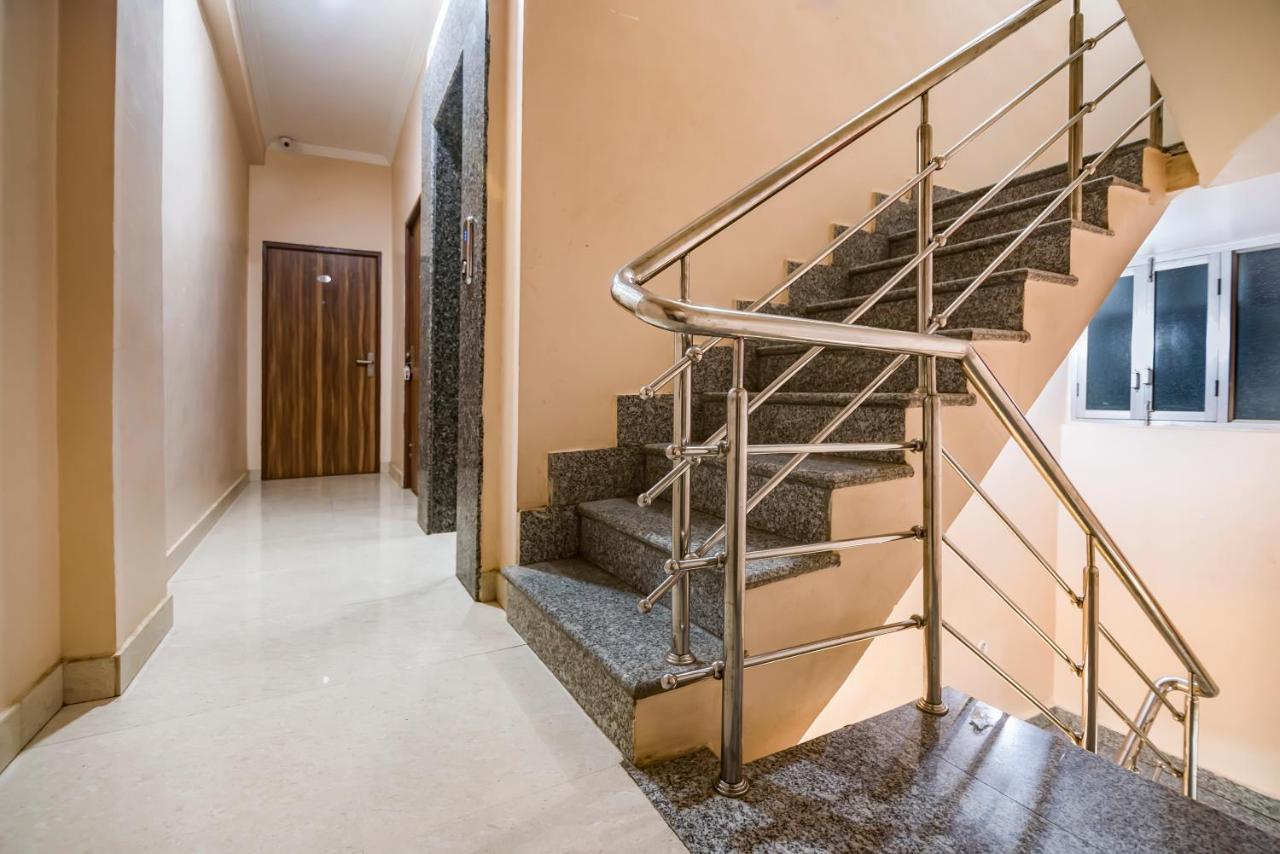 Hotel Bleue Mont Варанаси Экстерьер фото