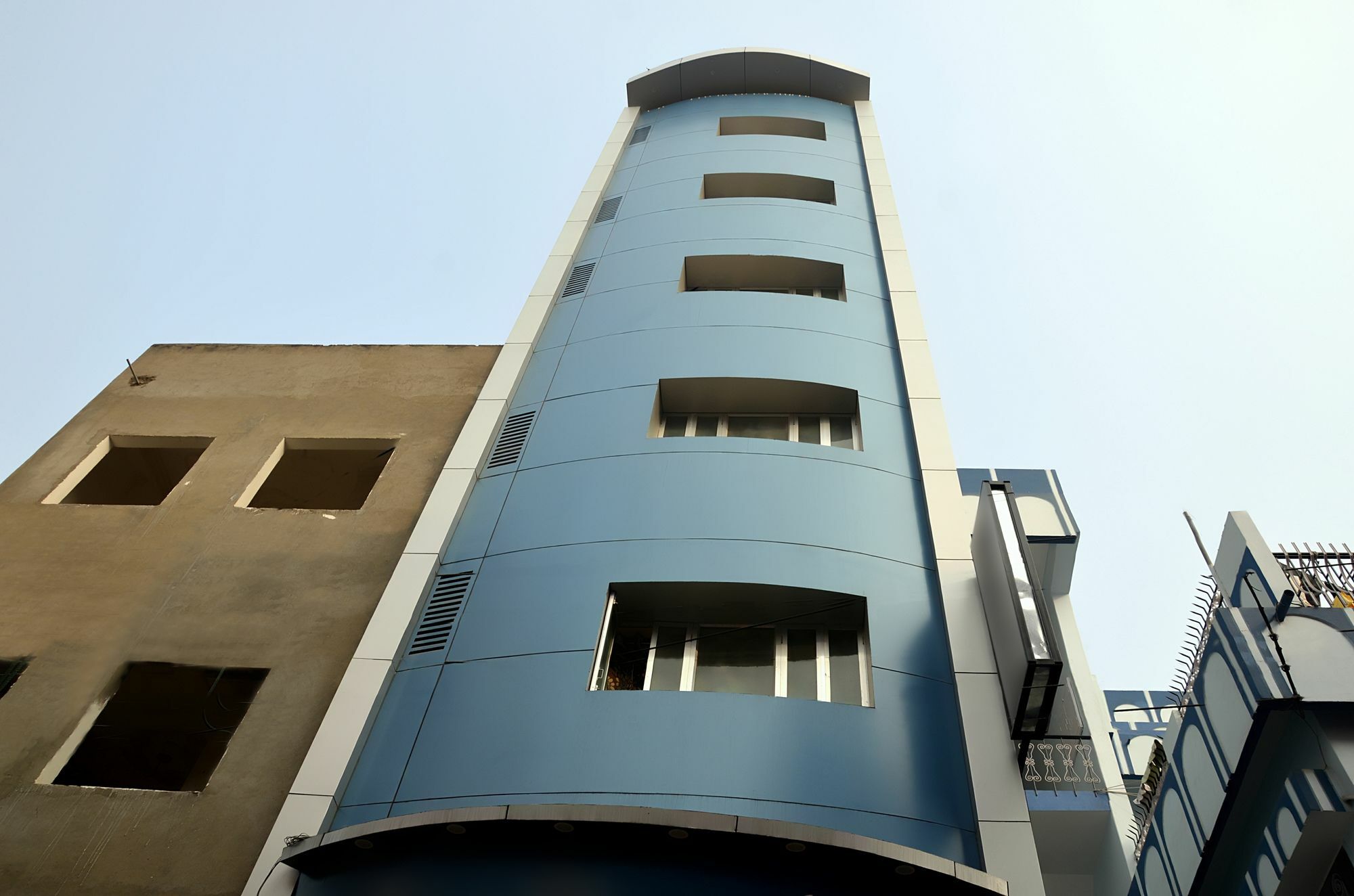 Hotel Bleue Mont Варанаси Экстерьер фото